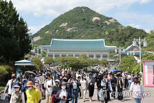 요즘 다시 청와대에 관람객이 증가한 이유