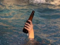 맥주 먹으니 배부름