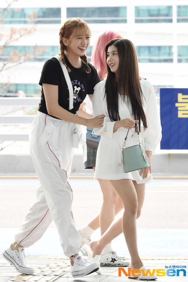 포텐보고 찾아온 안유진/권은비 키 차이ㅋㅋㅋㅋㅋㅋㅋㅋㅋㅋ