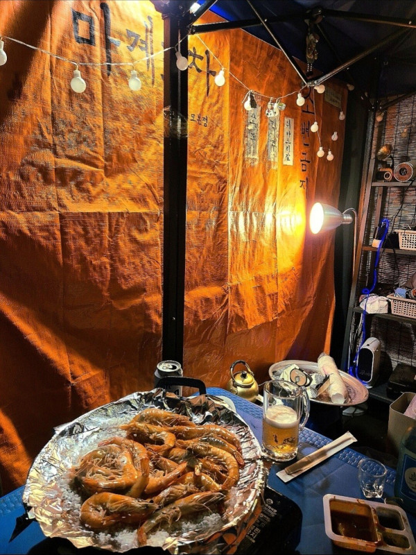 포장마차 망해서 접고 Cafe and Bar 차림 ㅍㅌㅊ