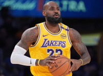 /불혹의 슈퍼스타/ 제임스, NBA LA 레이커스와 1년 더 동행