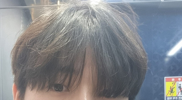 ㅅㅂ 난 무조건 앞머리 길러야하네 ㅋㅋ
