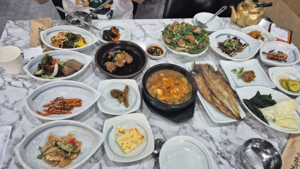 와이프와 점심 정식
