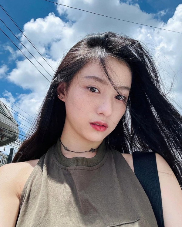 배우 김지원 비슷하게 생긴 중국 여자배우