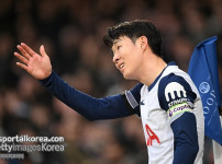 운명 직감 손흥민 올여름 토트넘 떠날 것 프랭크 감독 이적 동의 의사 분명 잔류 선택시 벤치 결국 사우디로 떠날까