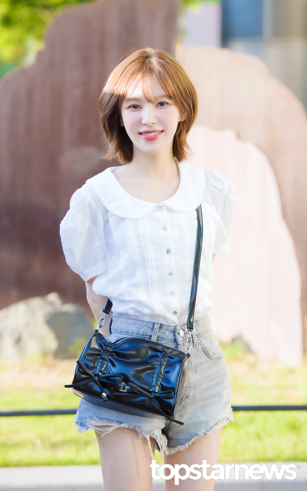 코디 고민일 때 보면 좋다는 웬디 출근길