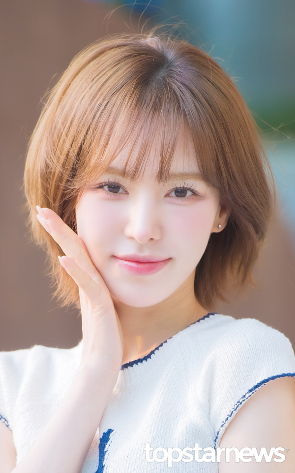 코디 고민일 때 보면 좋다는 웬디 출근길
