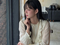프로미스나인에서 채영이가 젤 이쁨 