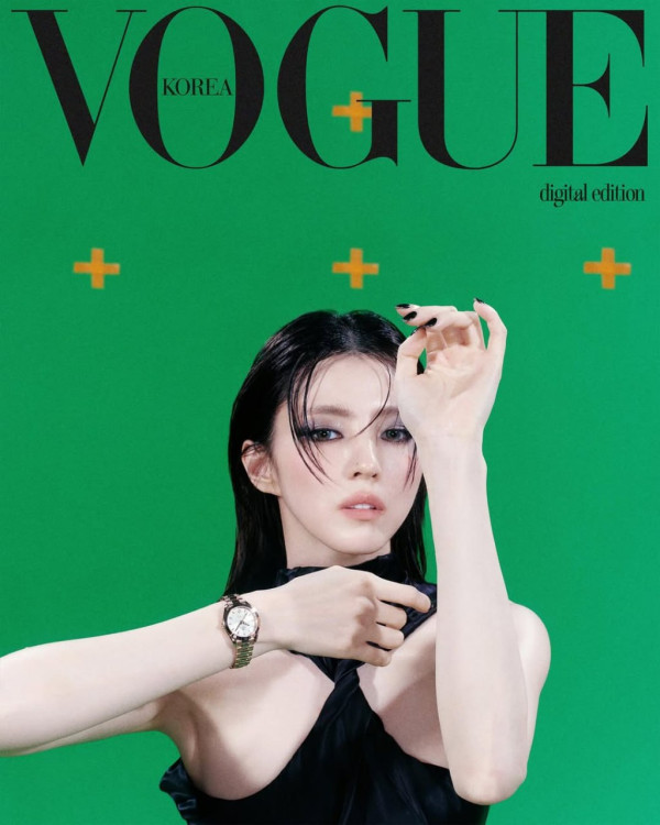 한소희 보그 코리아 커버 장식