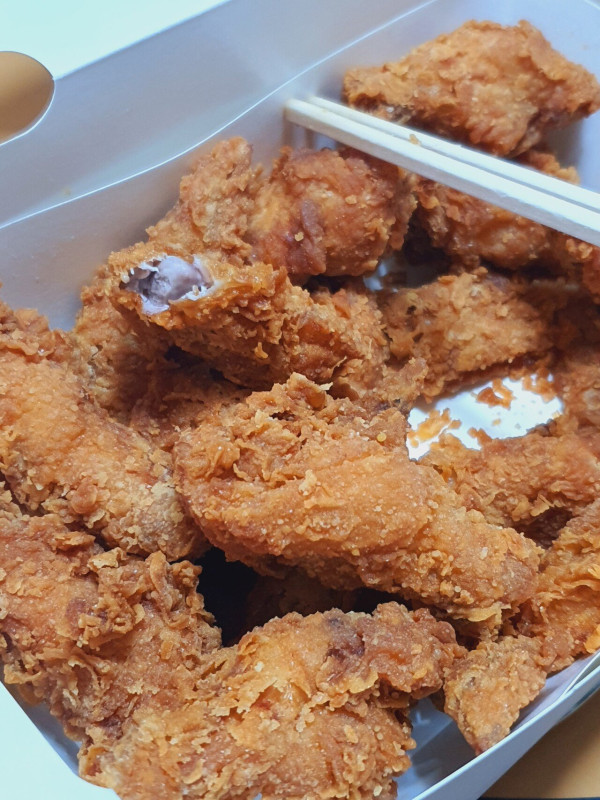 1년간 먹었던 치킨들 중 goat 3종