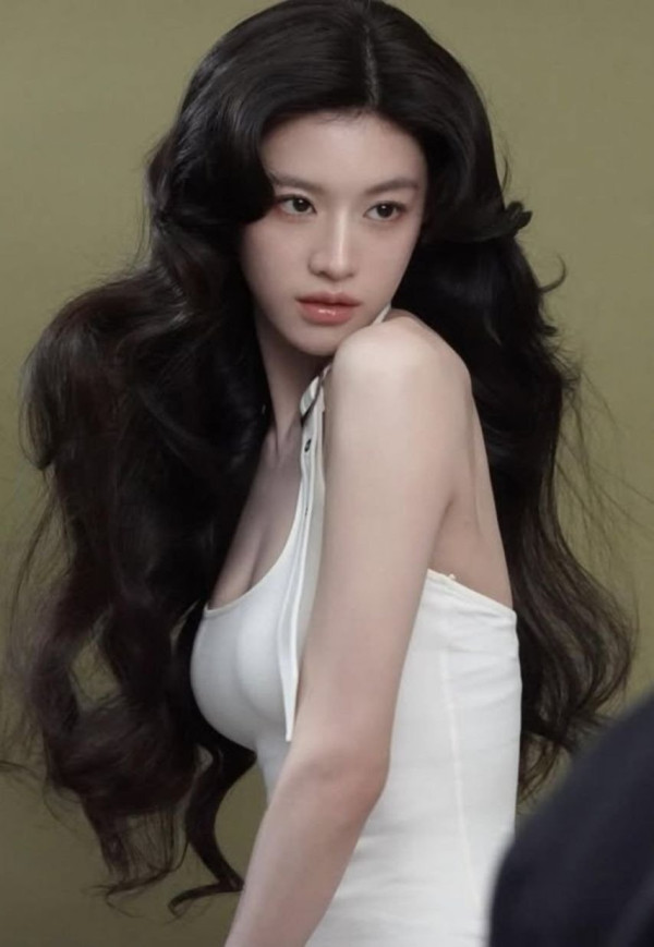 동탄룩 입은 고윤정
