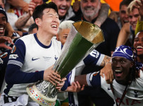 LAFC, 손흥민 영입 추진, 토트넘은 이적 논의 중