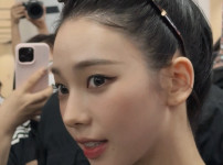 올백 머리한 카리나