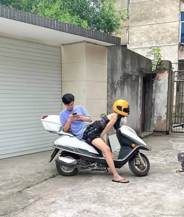 사진 한장 때문에 여친이랑 헤어질 뻔한 남자 ㄷㄷ
