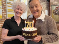 70살이 된 성룡 근황