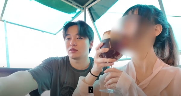 AV배우랑 수영장 펜션 놀러가면 생기는 일