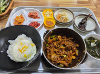 이게 어캐 8천원이지...