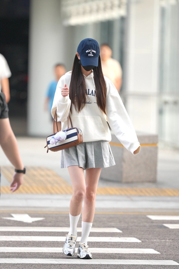 오늘 출국하는 장원영 기사사진