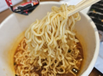 부산 출장 아침은 김밥에 컵라면