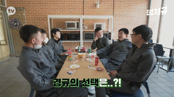 옛날 군대 3년 vs 요즘 군대 4년