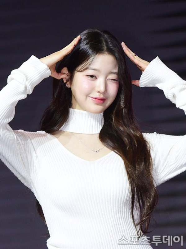 다음중 본인 카페 모델로 전성기로 1년간 무료로 쓸수 있다면