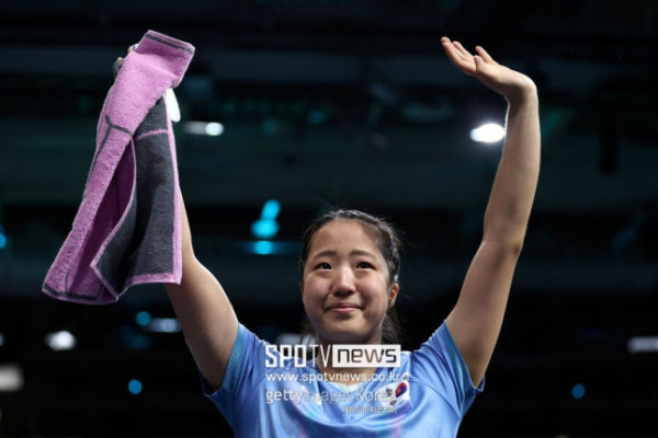 신유빈 중국 심장에서 기적의 역전 드라마 쓰다 한국 여자탁구 최초 WTT 그랜드 스매시 4강 진출
