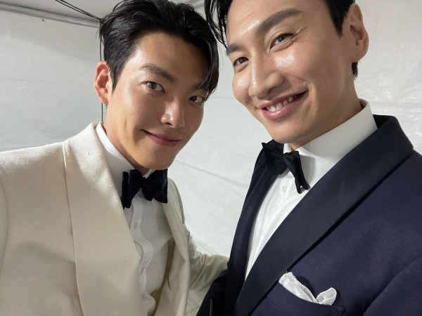 김우빈 신민아 결혼식 사회가 예상되는분
