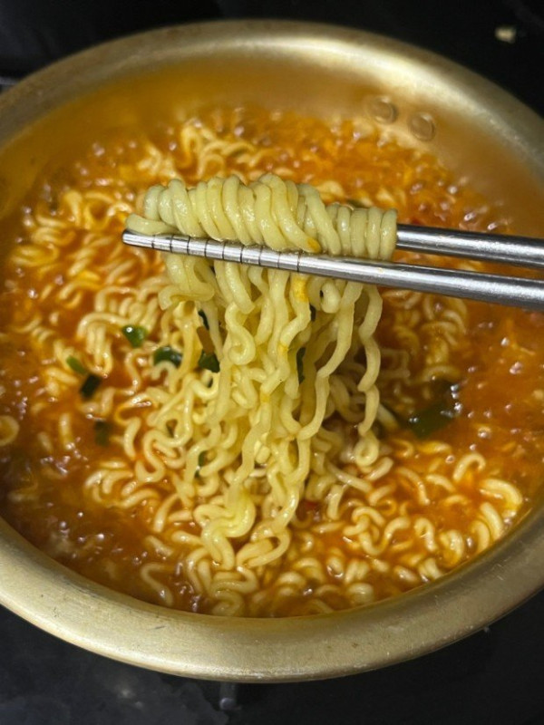 김밥에 곁들일 걸 하나만 고르라면