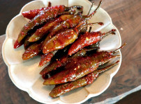 고추장아찌는 무슨 맛으로 먹는거냐?