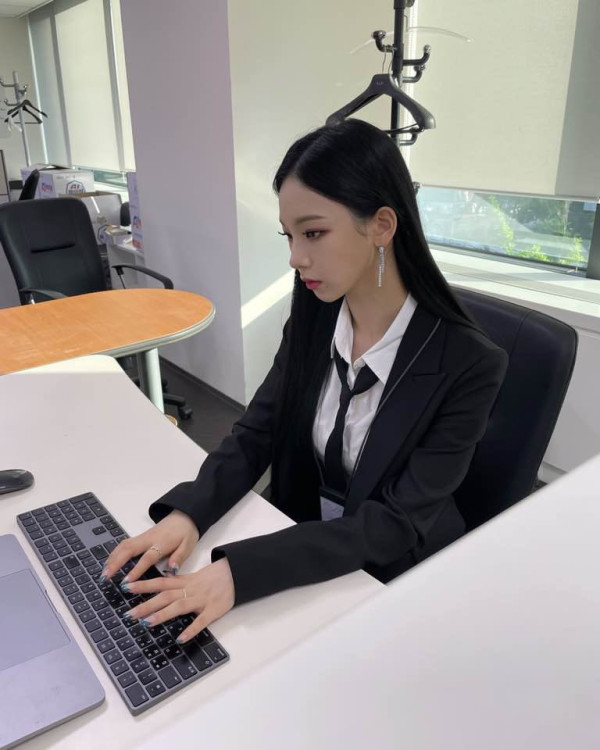 솔직히 에스파 정도면 이제 연애해도 될 때 아니냐?