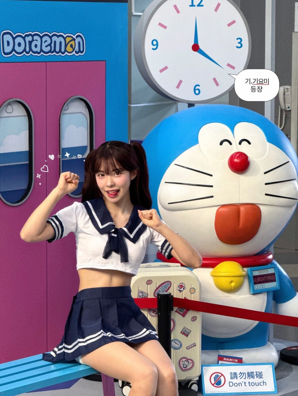 이쯤에서 다시 보는 이다혜 치어리더 세일러복