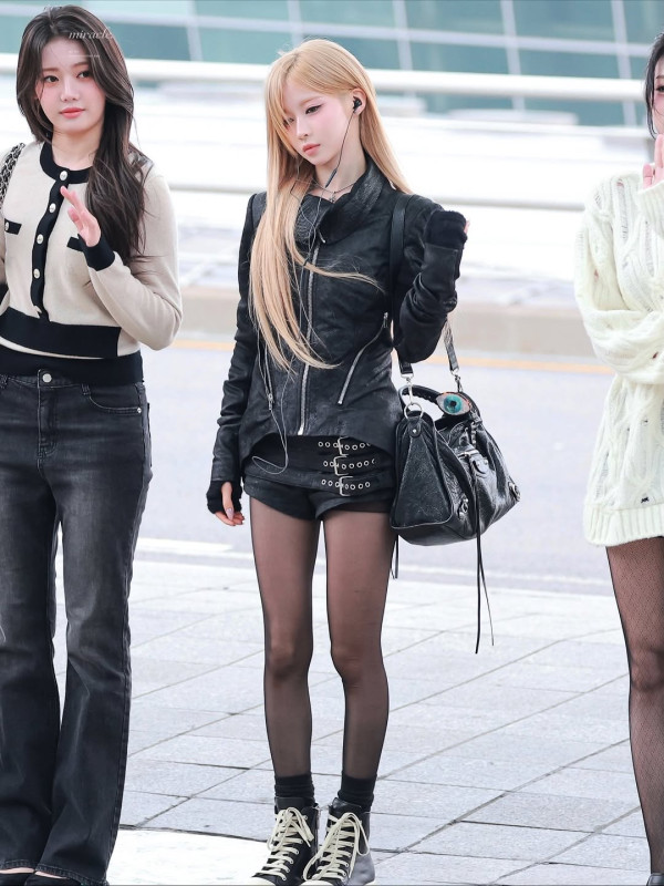 베이비몬스터 아사 금발