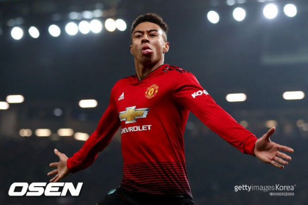 엄마 세계 최고 축구선수가 누구게~?