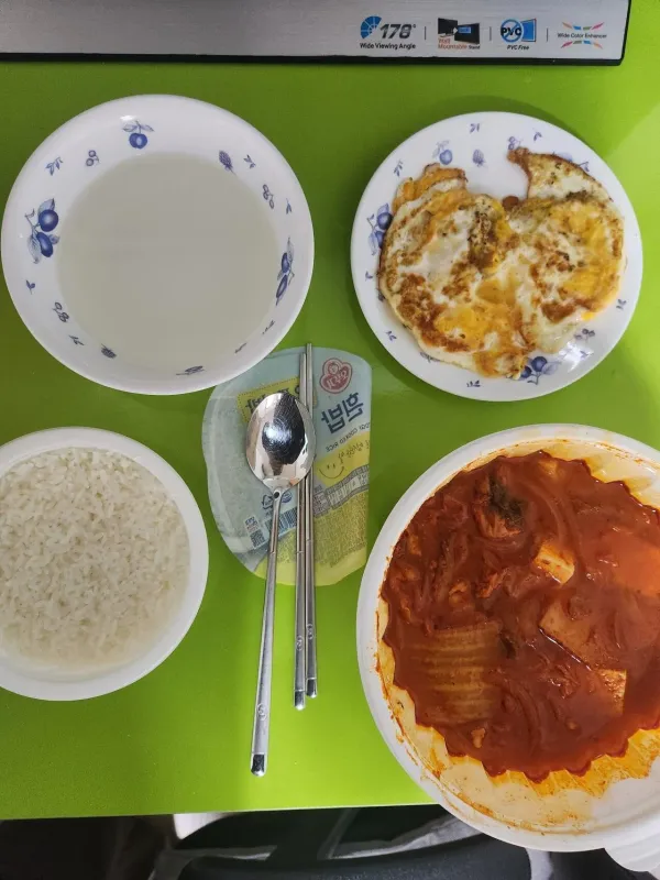 일요일 낮술상
