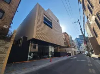 공사 끝난 유재석 빌딩