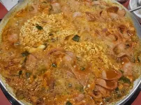 추운날은 부대찌개