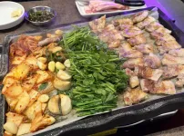 요즘 빠진 미나리 삼겹살