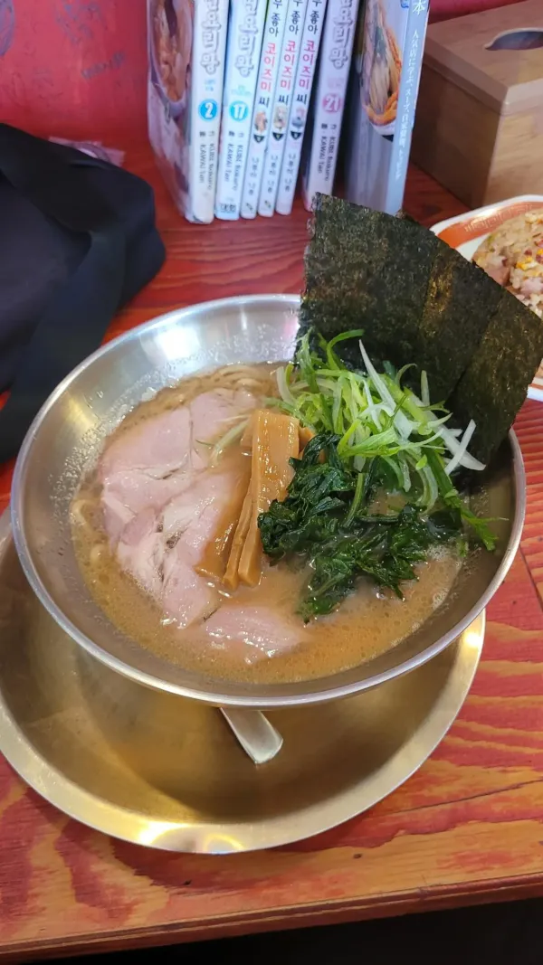 부산 나의피는라멘으로되어있어