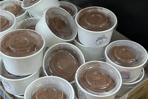 뭐 피를뽑으면 두쫀쿠를 준다고? 2030 오픈런 근황