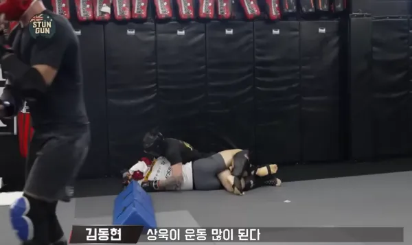 감 존나 시퍼렇게 살아있는 김동현 유튜브 근황