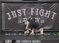 감 존나 시퍼렇게 살아있는 김동현 유튜브 근황