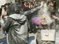 한 순간에 사라진 밀가루 졸업식