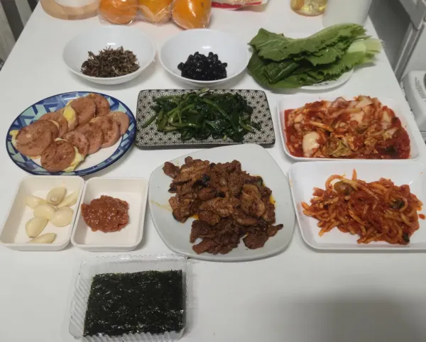한식 집밥 차려주는 중국여친