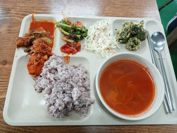 엄청난 한식뷔페