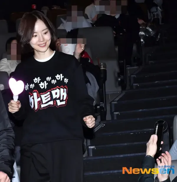 문채원