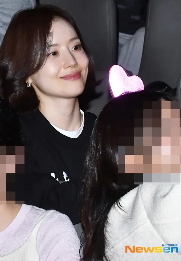 문채원