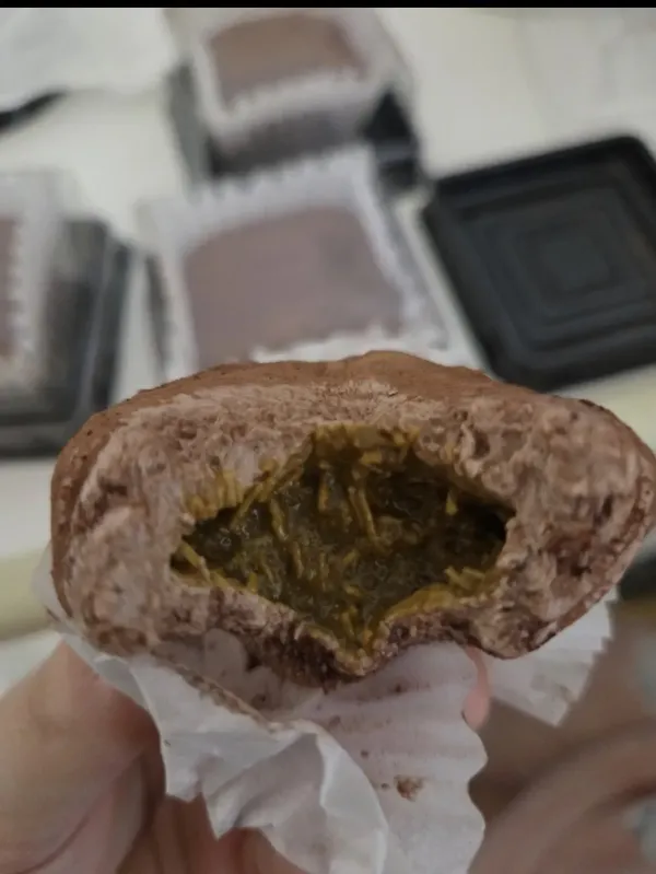 내 친구 며칠전에 순대국집에서 시킨 두쫀쿠 상태