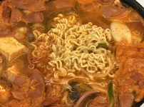 땅스 부대찌개