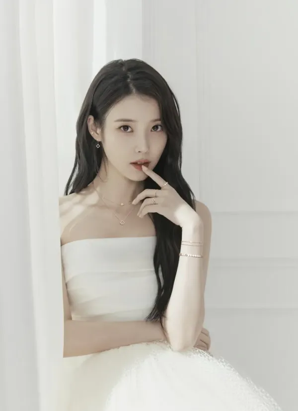 모델 인기 순위 아이유 김연아 유재석 박보검 손흥민