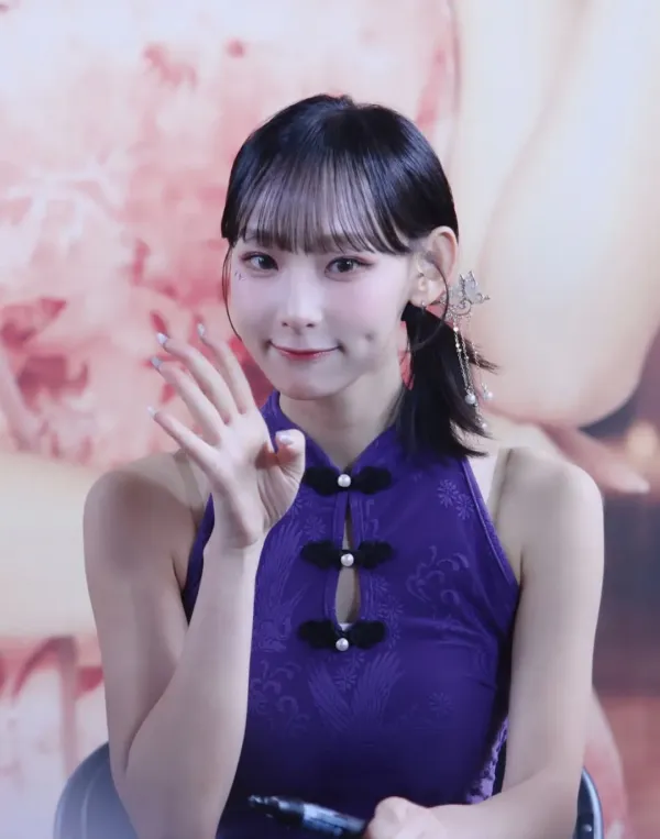 치파오 입은 정희정 치어리더 최근 인스타